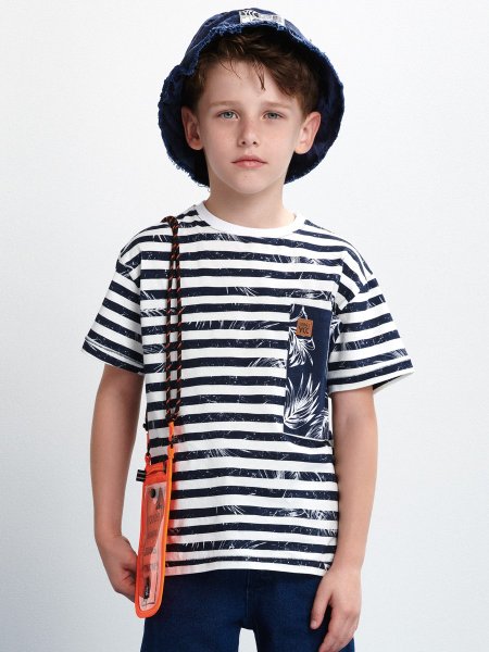 camiseta infantil masculina listrada com bolso marinho youccie